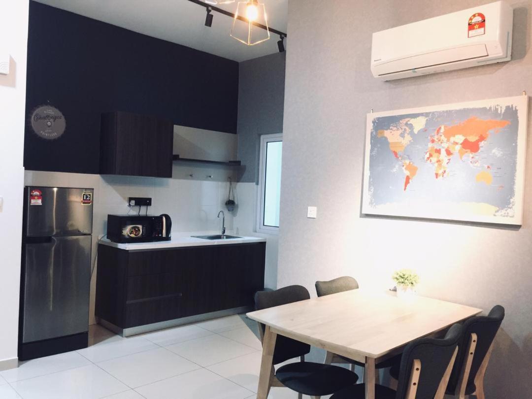 Ezhome Mesahill Nilai Exterior photo