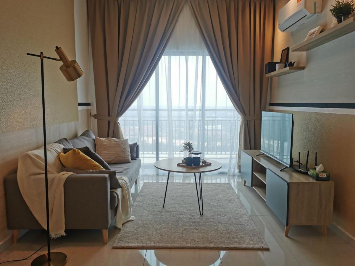Ezhome Mesahill Nilai Exterior photo