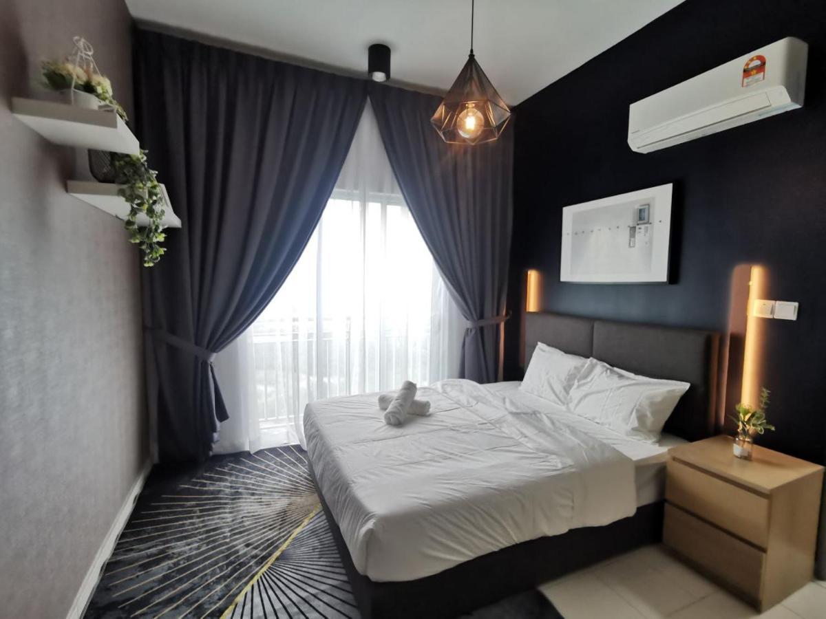 Ezhome Mesahill Nilai Exterior photo