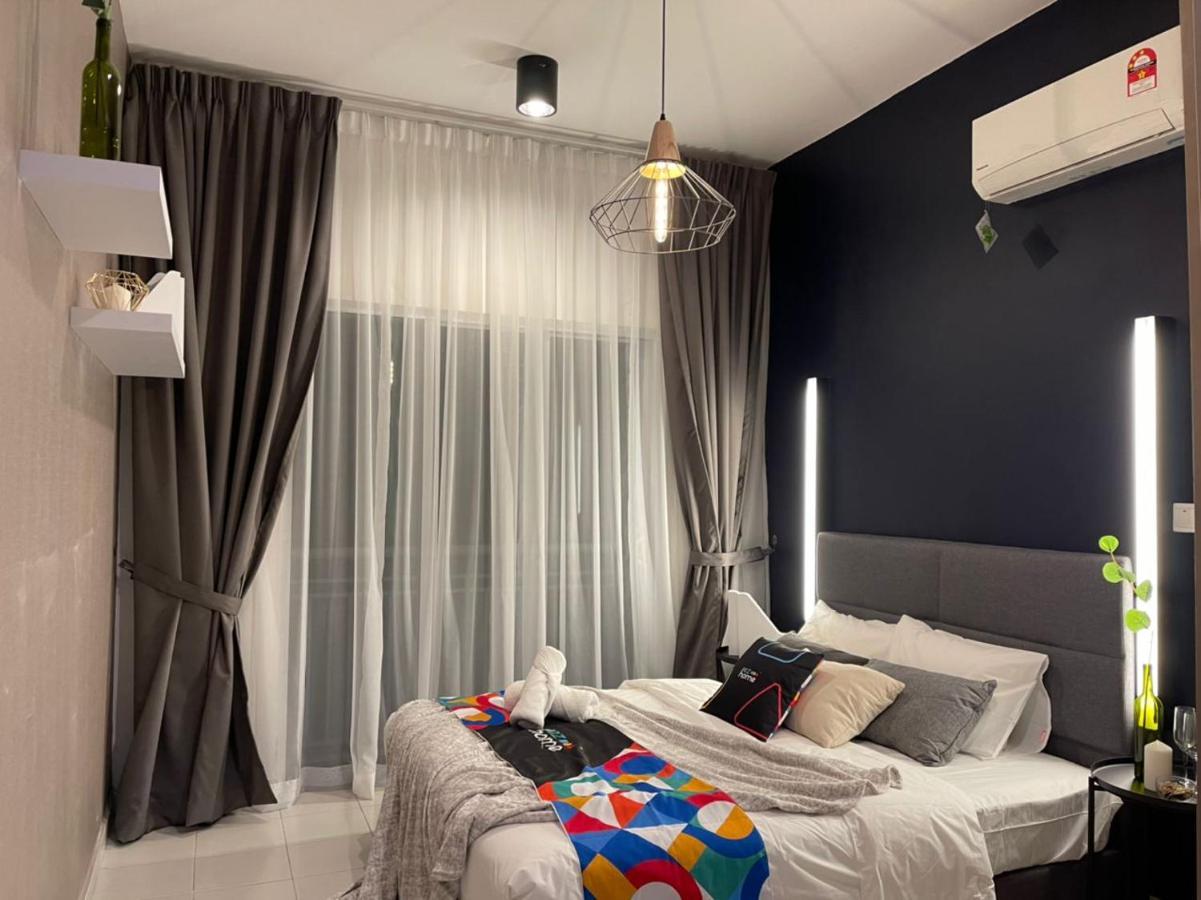 Ezhome Mesahill Nilai Exterior photo