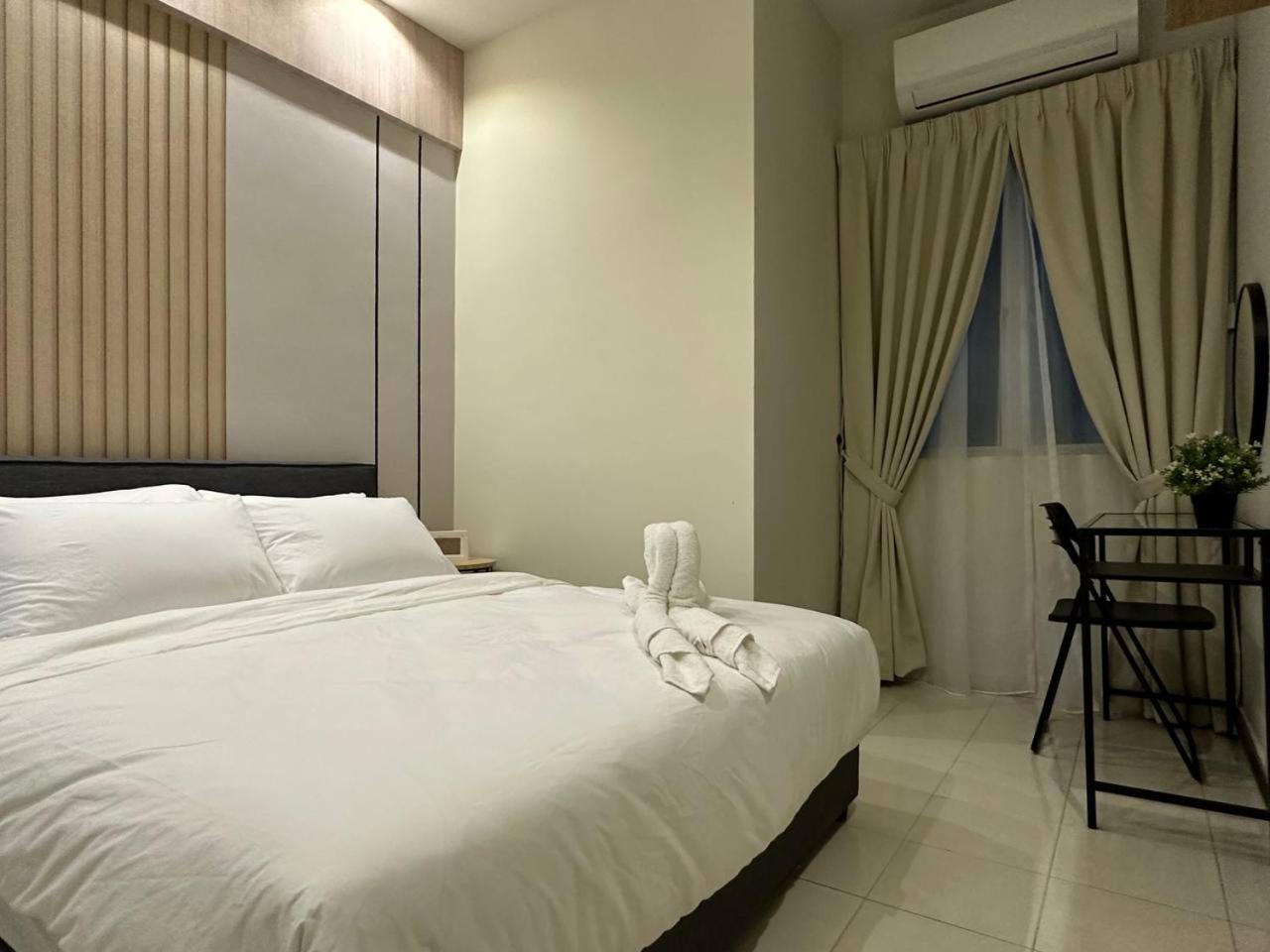 Ezhome Mesahill Nilai Exterior photo